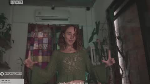 Snapshot of ohmymojo chatting on 11-05-25, 01:16 Mo online show from 11-05-25, 01:16