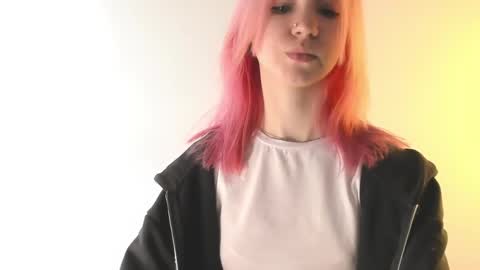 Emi and Ohpi online show from 04-23-26, 12:04