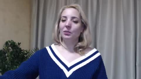 Snapshot of ohsweetmari chatting on 01-17-26, 06:29 Mari online show from 01-17-26, 06:29