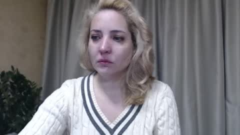 Snapshot of ohsweetmari chatting on 02-04-26, 04:18 Mari online show from 02-04-26, 04:18