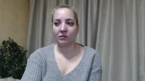 Snapshot of ohsweetmari chatting on 02-05-26, 09:52 Mari online show from 02-05-26, 09:52