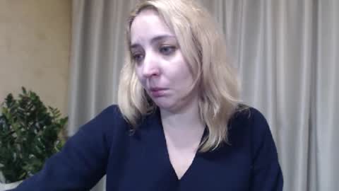 Snapshot of ohsweetmari chatting on 02-13-26, 08:43 Mari online show from 02-13-26, 08:43