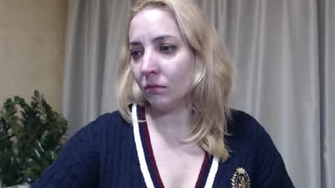 Snapshot of ohsweetmari chatting on 03-01-26, 01:02 Mari online show from 03-01-26, 01:02