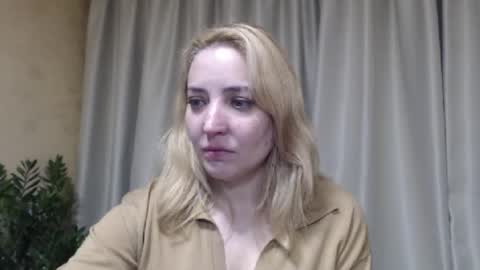 Mari online show from 03-10-26, 05:18