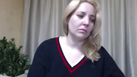 Snapshot of ohsweetmari chatting on 04-25-26, 09:01 Mari online show from 04-25-26, 09:01