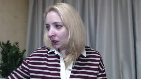 Snapshot of ohsweetmari chatting on 05-01-26, 04:44 Mari online show from 05-01-26, 04:44