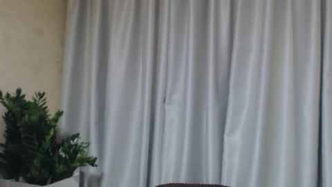 Snapshot of ohsweetmari chatting on 05-12-26, 03:53 Mari online show from 05-12-26, 03:53