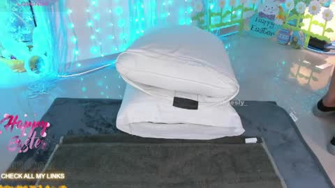 ohyesly_ online show from 04-03-26, 10:13