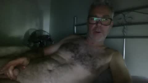 oiledcouple1 online show from 11-25-25, 10:37