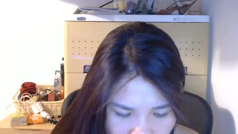 Snapshot of oinjer09 chatting on 06-12-26, 06:29 oinjer09 online show from 06-12-26, 06:29