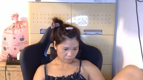 Snapshot of oinjer09 chatting on 06-14-26, 09:33 oinjer09 online show from 06-14-26, 09:33