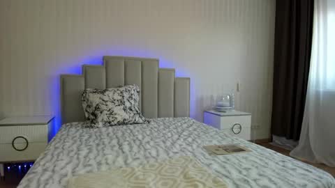 Snapshot of oksanafedorova chatting on 02-09-25, 12:08 Welcome to my fans page online show from 02-09-25, 12:08