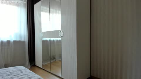            Welcome to my fans page  online show from 02-12-26, 11:49