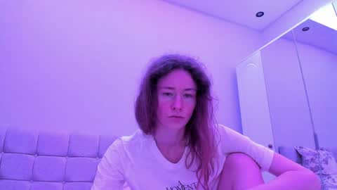 Snapshot of oksanafedorova chatting on 05-26-26, 06:37 Welcome to my fans page online show from 05-26-26, 06:37