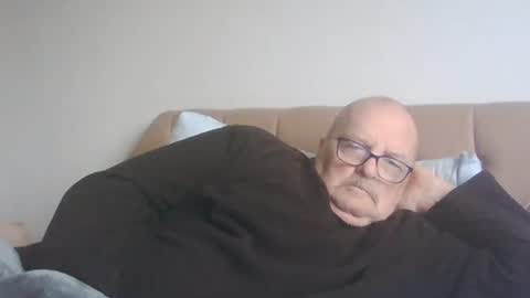 Snapshot of old_fkr chatting on 12-11-24, 12:55 old_fkr online show from 12-11-24, 12:55