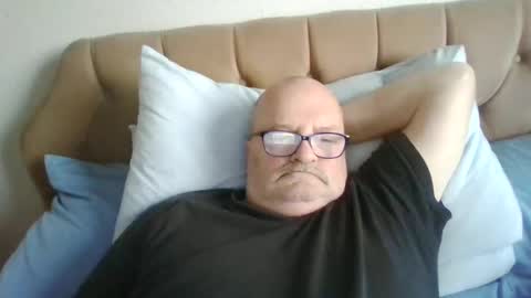 Snapshot of old_fkr chatting on 01-12-25, 08:25 old_fkr online show from 01-12-25, 08:25