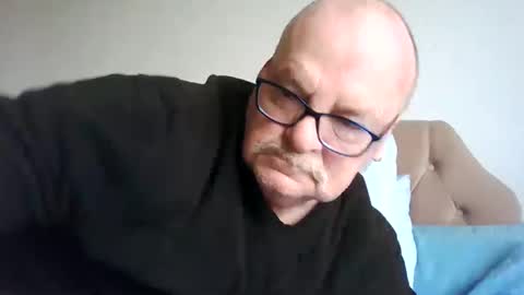 Snapshot of old_fkr chatting on 01-22-25, 09:46 old_fkr online show from 01-22-25, 09:46