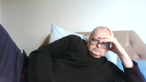 Snapshot of old_fkr chatting on 02-07-25, 09:16 old_fkr online show from 02-07-25, 09:16