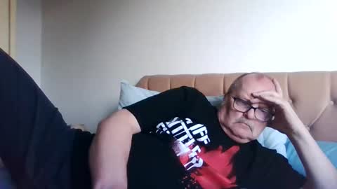 Snapshot of old_fkr chatting on 02-27-25, 05:26 old_fkr online show from 02-27-25, 05:26