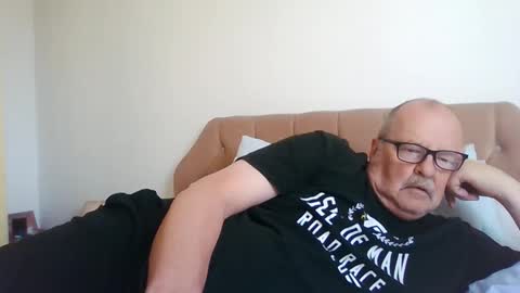 Snapshot of old_fkr chatting on 10-05-25, 09:18 old_fkr online show from 10-05-25, 09:18