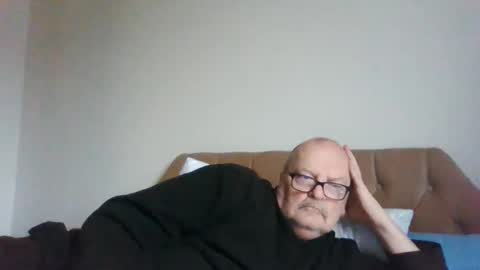 Snapshot of old_fkrr_ chatting on 01-17-26, 01:05 old_fkrr_ online show from 01-17-26, 01:05