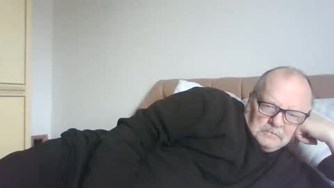 Snapshot of old_fkrr_ chatting on 02-12-26, 11:16 old_fkrr_ online show from 02-12-26, 11:16