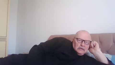 Snapshot of old_fkrr_ chatting on 02-17-26, 11:50 old_fkrr_ online show from 02-17-26, 11:50