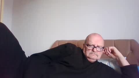 Snapshot of old_fkrr_ chatting on 02-20-26, 11:00 old_fkrr_ online show from 02-20-26, 11:00