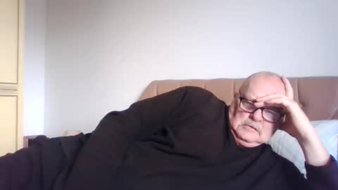 Snapshot of old_fkrr_ chatting on 02-21-26, 11:55 old_fkrr_ online show from 02-21-26, 11:55