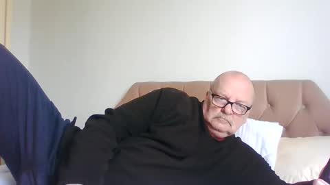 Snapshot of old_fkrr_ chatting on 04-18-26, 09:24 old_fkrr_ online show from 04-18-26, 09:24
