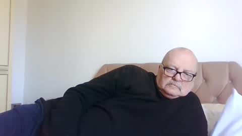 Snapshot of old_fkrr_ chatting on 04-19-26, 09:08 old_fkrr_ online show from 04-19-26, 09:08
