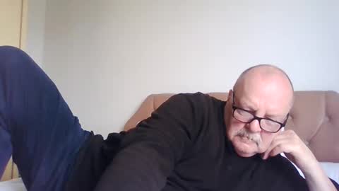 Snapshot of old_fkrr_ chatting on 04-20-26, 09:56 old_fkrr_ online show from 04-20-26, 09:56