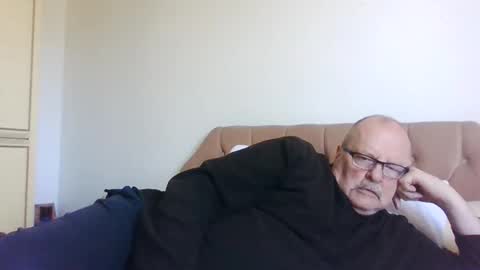Snapshot of old_fkrr_ chatting on 04-29-26, 09:13 old_fkrr_ online show from 04-29-26, 09:13