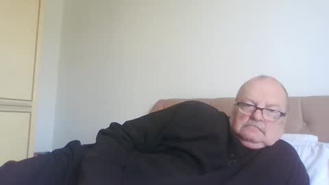 Snapshot of old_fkrr_ chatting on 05-16-26, 09:39 old_fkrr_ online show from 05-16-26, 09:39