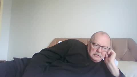Snapshot of old_fkrr_ chatting on 05-19-26, 10:32 old_fkrr_ online show from 05-19-26, 10:32
