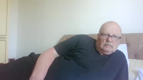 Snapshot of old_fkrr_ chatting on 05-25-26, 09:15 old_fkrr_ online show from 05-25-26, 09:15