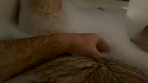 Snapshot of oldbones2 chatting on 12-29-24, 01:56 oldbones2 online show from 12-29-24, 01:56