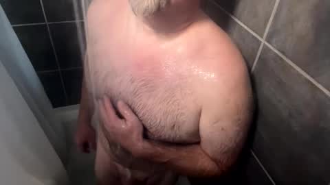 Snapshot of oldbones2 chatting on 09-11-25, 12:00 oldbones2 online show from 09-11-25, 12:00