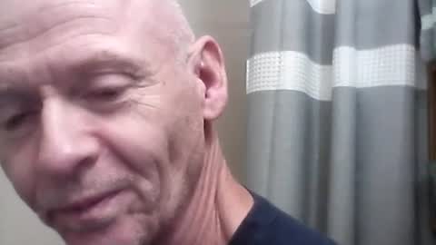 oldbuthorny62 online show from 10-19-25, 05:35