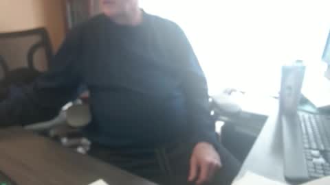 Snapshot of olderandwiser chatting on 03-24-26, 07:52 Older and Wiser online show from 03-24-26, 07:52