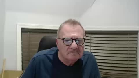 oldguybigd online show from 10-15-25, 01:28