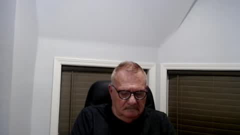 Snapshot of oldguybigd chatting on 07-14-26, 03:22 oldguybigd online show from 07-14-26, 03:22