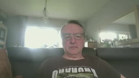 Snapshot of oldtimer160162493 chatting on 05-15-26, 12:45 oldtimer160162493 online show from 05-15-26, 12:45