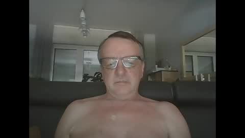 Snapshot of oldtimer160162493 chatting on 05-26-26, 12:45 oldtimer160162493 online show from 05-26-26, 12:45