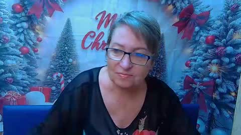 Snapshot of olgaluck chatting on 12-23-25, 06:33 OlgaLuck online show from 12-23-25, 06:33