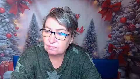 Snapshot of olgaluck chatting on 01-12-26, 06:18 OlgaLuck online show from 01-12-26, 06:18