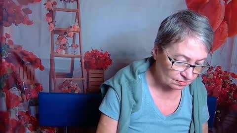 Snapshot of olgaluck chatting on 02-13-26, 06:53 OlgaLuck online show from 02-13-26, 06:53