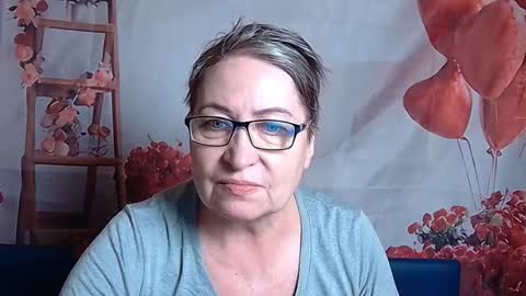 Snapshot of olgaluck chatting on 02-20-26, 06:48 OlgaLuck online show from 02-20-26, 06:48