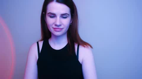 Snapshot of olide_ chatting on 03-06-25, 03:02 Olivia online show from 03-06-25, 03:02