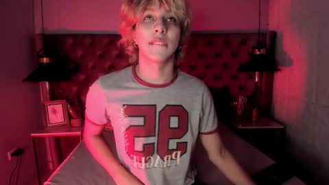 oliiverr22 online show from 11-28-25, 12:52